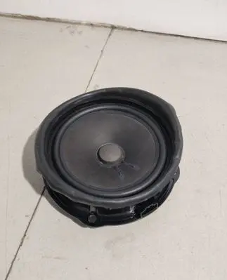 Skoda Octavia Mk3 (5E) Rear door speaker 5E0035411