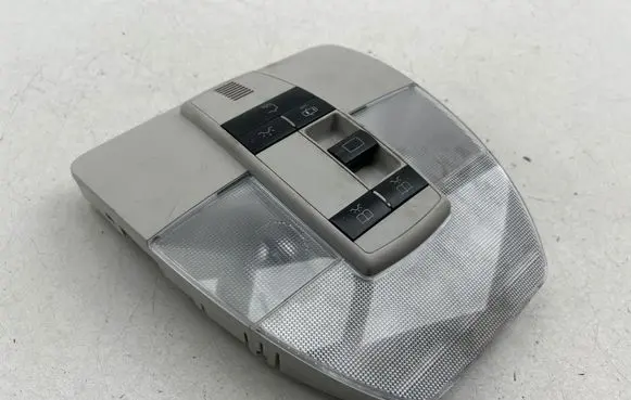 Mercedes-Benz B W245 Front seat light A1698201523 2JM00883181 0117730951