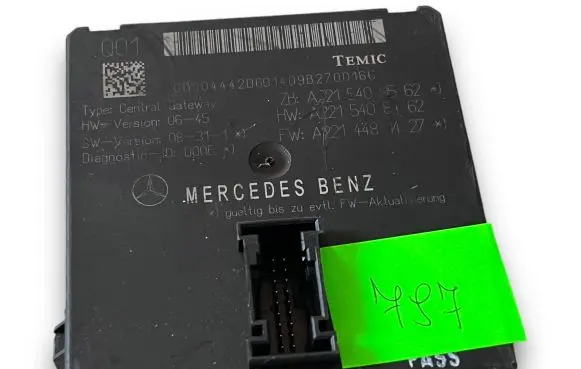 Mercedes-Benz S W221 Central body control module S797 A2215409562