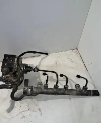 Mitsubishi Colt Fuel injection high pressure pump A6400700601 0445010096