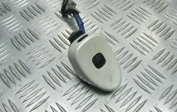 Toyota iQ Tailgate/boot open switch button 
