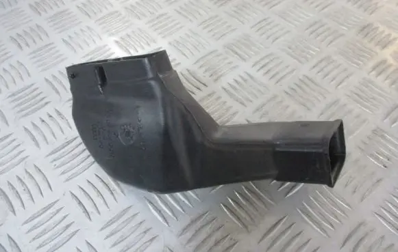 Audi A4 S4 B5 8D Air intake duct part 8D0819503C