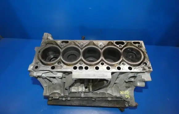 Volvo XC60 Engine block 30777125