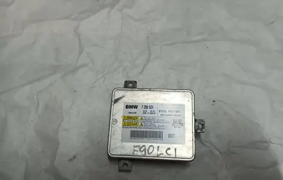 Headlight ballast module Xenon