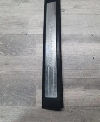 Mercedes-Benz ML AMG W164 Front sill trim cover A1646803435