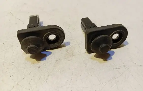 Hyundai Getz Front door sensor 
