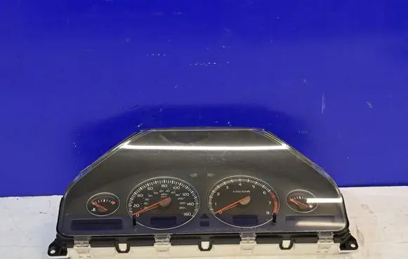 Volvo S60 Speedometer (instrument cluster) 30746103 8602884