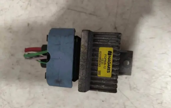 Renault Master III Glow plug pre-heat relay 8200859243 fgpr812