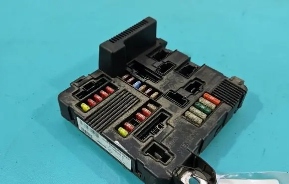 Renault Scenic II - Grand scenic II Central body control module 8200306032B IMPRK1535786