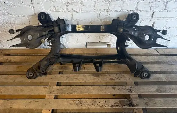 BMW 3 F30 F35 F31 Rear subframe 6792506 4425798 A15218H71306