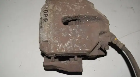 BMW 5 E39 Front brake caliper