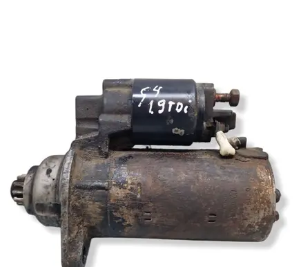 Volkswagen Golf IV Starter motor 02A911023R 0001125012