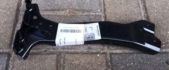 Audi A3 8Y Fender mounting bracket 8Y0821132