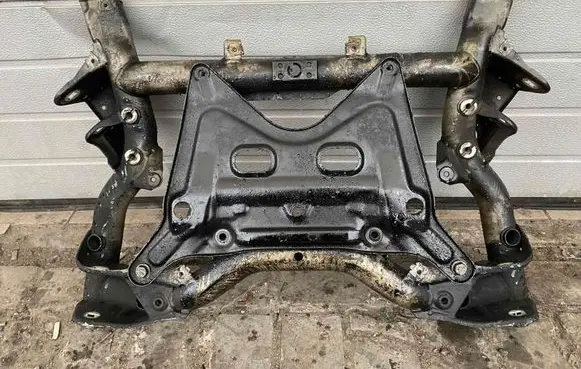Mercedes-Benz E W212 Front subframe