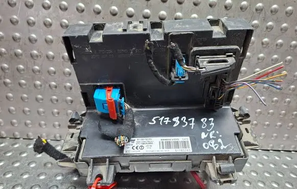 Fiat Panda II Fuse module S27635082 S118578030I 51783783