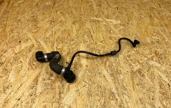 Mercedes-Benz GLC C253 Engine coolant pipe/hose A2535012500
