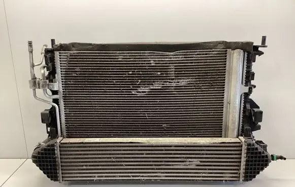 Ford Grand C-MAX Radiator set BV619L440AD 1137328567 8V61C607RC