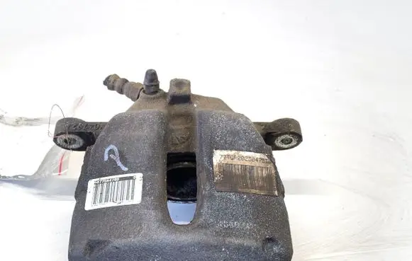 Peugeot 2008 I Front brake caliper 9677584780