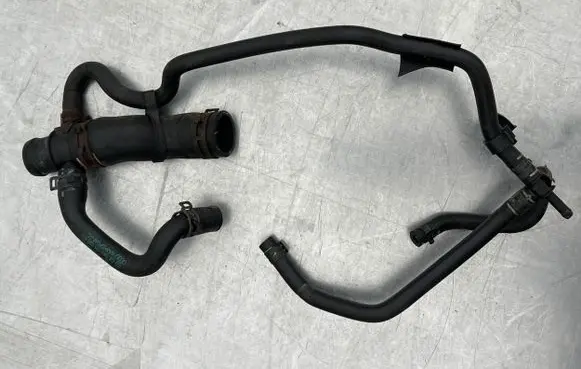 Volkswagen Touran I Engine coolant pipe/hose 1K0121096AQ