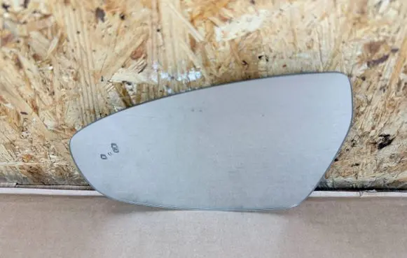 KIA Ceed Wing mirror glass 87611J7010