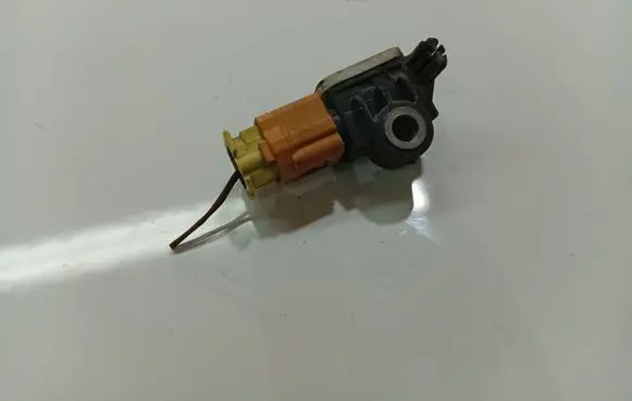 Fiat Doblo Airbag deployment crash/impact sensor 131212401