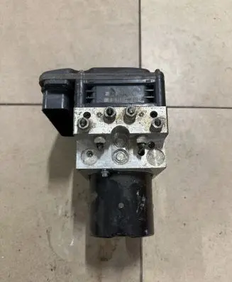BMW 5 E60 E61 ABS Pump 6783362 6783360