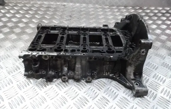Mazda 3 I Engine block 
