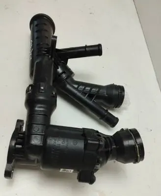 Skoda Kodiaq Engine coolant pipe/hose 04L121111Q