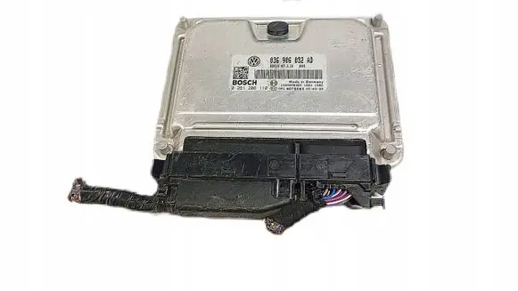 Volkswagen Golf V Engine control unit/module 036906032AD
