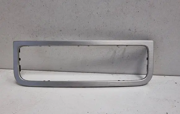 Radio/GPS head unit trim