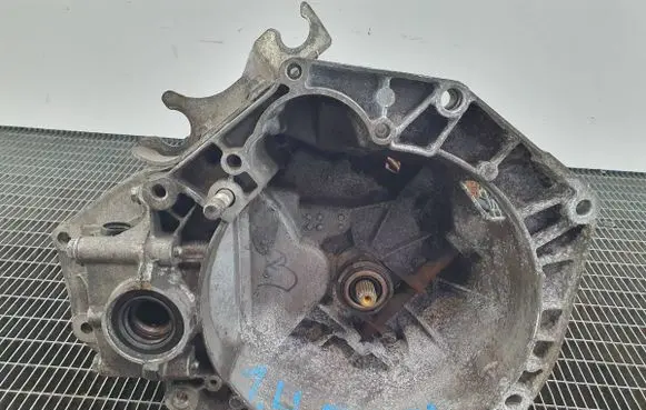 Fiat 500L Manual 5 speed gearbox C51461309