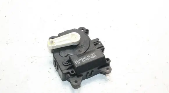 Mazda 3 I Air flap motor/actuator 8610000980