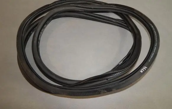 Volkswagen Golf VII Rubber seal front coupe door 5G3867912