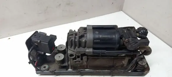 BMW 5 F10 F11 Air suspension compressor/pump 6794465