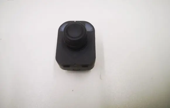 Audi A4 S4 B8 8K Wing mirror switch 8K0959565