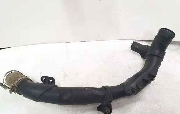 Volkswagen Caddy Intercooler hose/pipe 5N0145840K