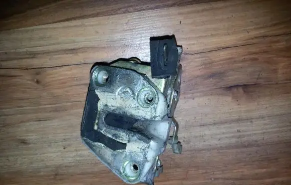 Mazda 626 Rear door lock