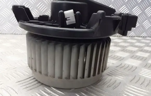 Toyota Yaris Heater fan/blower 272700-0540