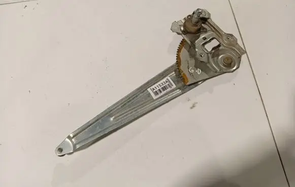 Toyota Yaris Sliding door window regulator with motor