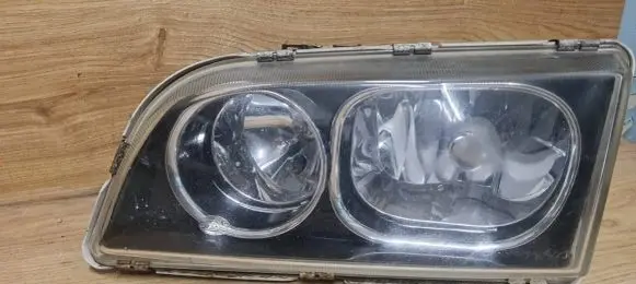Volvo S40, V40 Headlight/headlamp 30899884