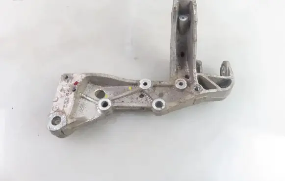 Volkswagen Golf V Front subframe 1K0199295E