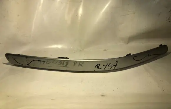 Toyota Avensis T250 Number Plate Surrounds Holder Frame 