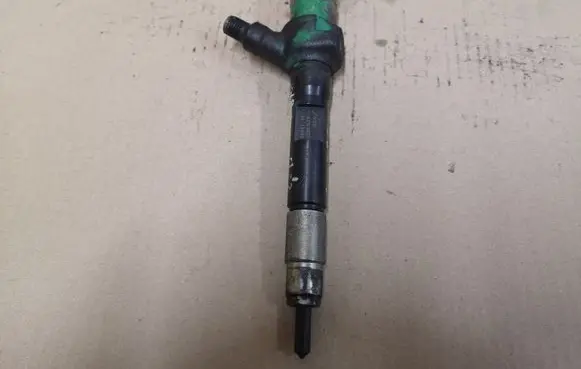 Mazda 6 Fuel injector R2AA 13H50