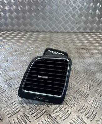 Seat Alhambra (Mk2) Dashboard side air vent grill/cover trim 7N0819703D