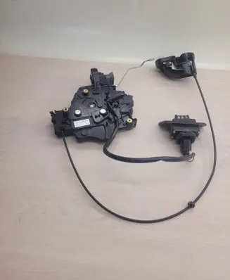 Volkswagen Transporter - Caravelle T5 Sliding door lock 7H0843654DJ 01072152007