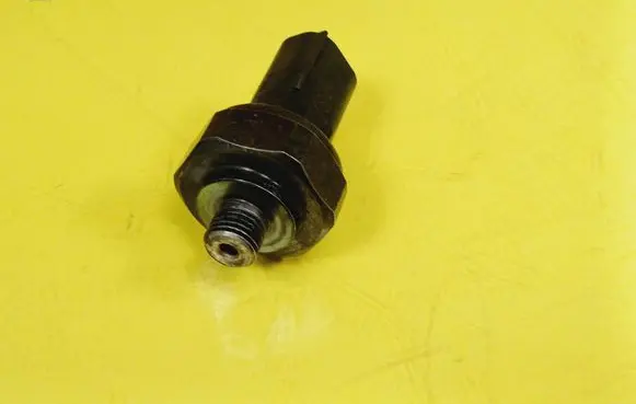 Air conditioning (A/C) pressure sensor