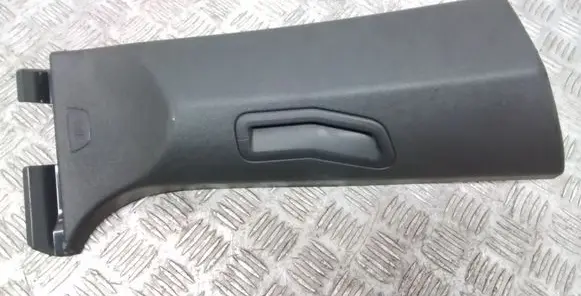 Volvo C30 (B) pillar trim (top) 30721243