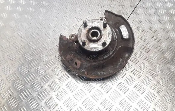 Toyota Yaris Front wheel hub