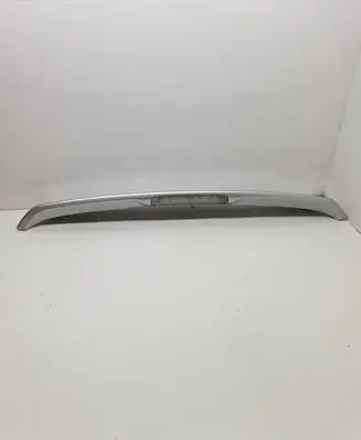 Tailgate/trunk spoiler