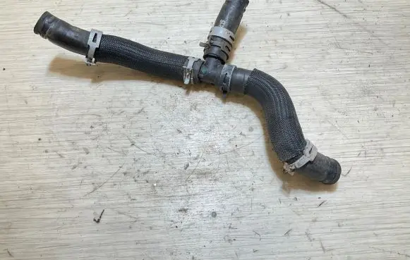 Nissan Leaf II (ZE1) Engine coolant pipe/hose